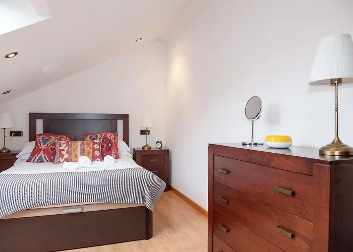 O Almacen فينيستيري